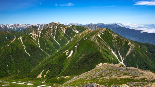 長野県のクライミング施設「長野県山岳総合センター 人工岩場」